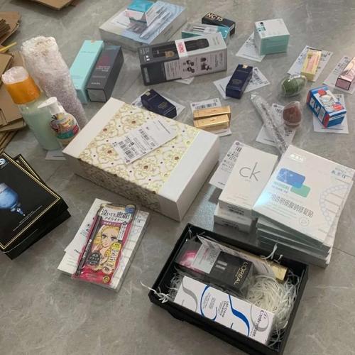 美瞳自助下单平台可靠吗_qq说说无限点赞